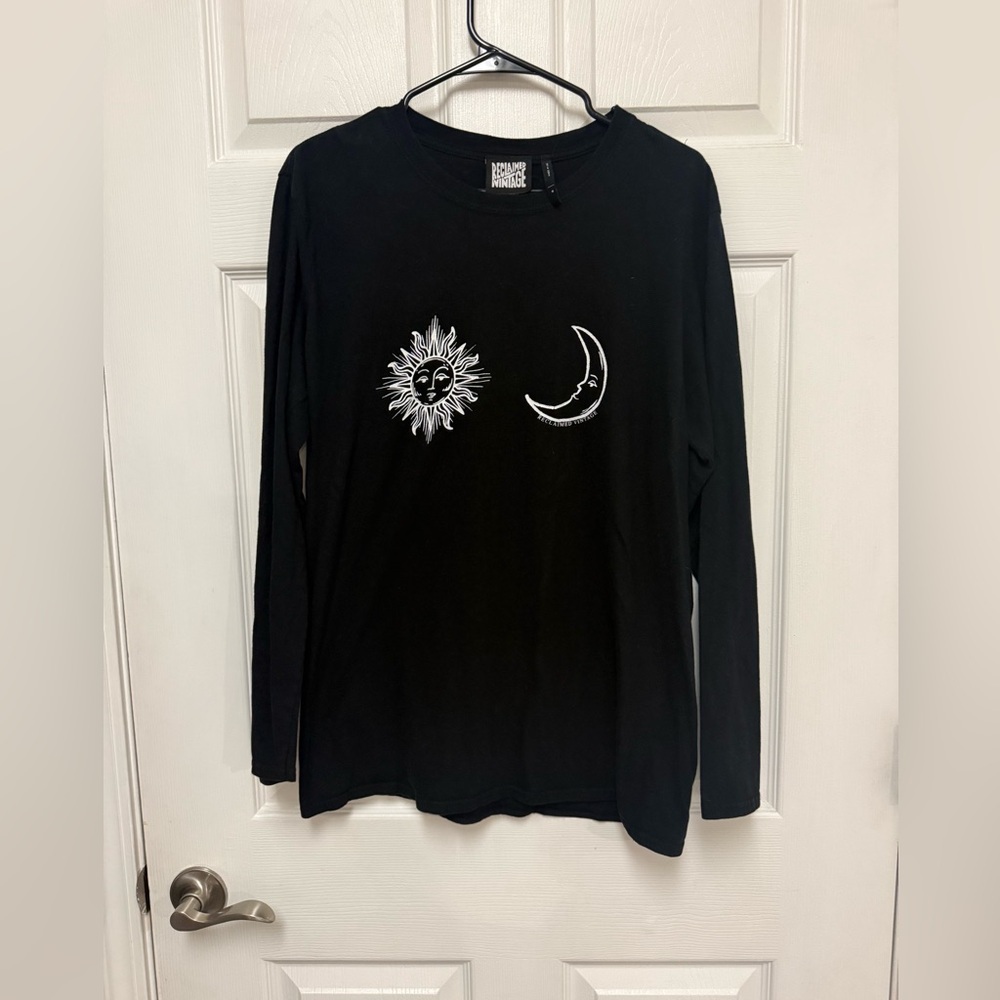 Reclaimed Vintage Black Tee Size Medium